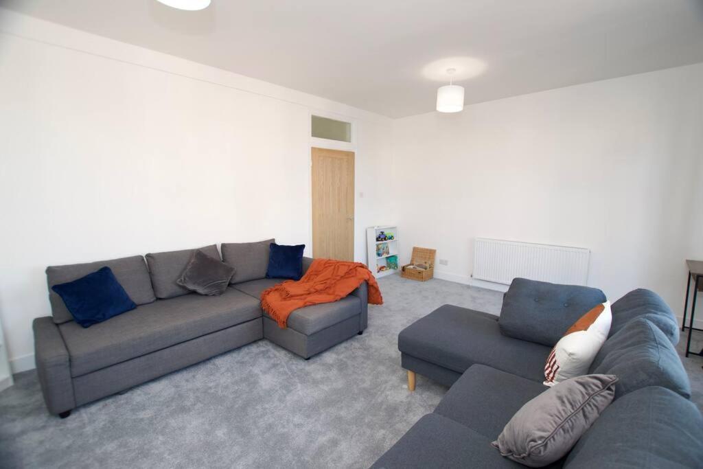 Apartamento Beautiful Large 3-Bed Coastal Flat With Parking. Frinton-on-Sea Exterior foto