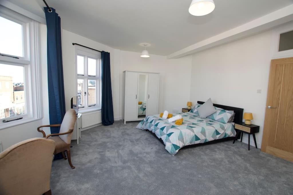 Apartamento Beautiful Large 3-Bed Coastal Flat With Parking. Frinton-on-Sea Exterior foto