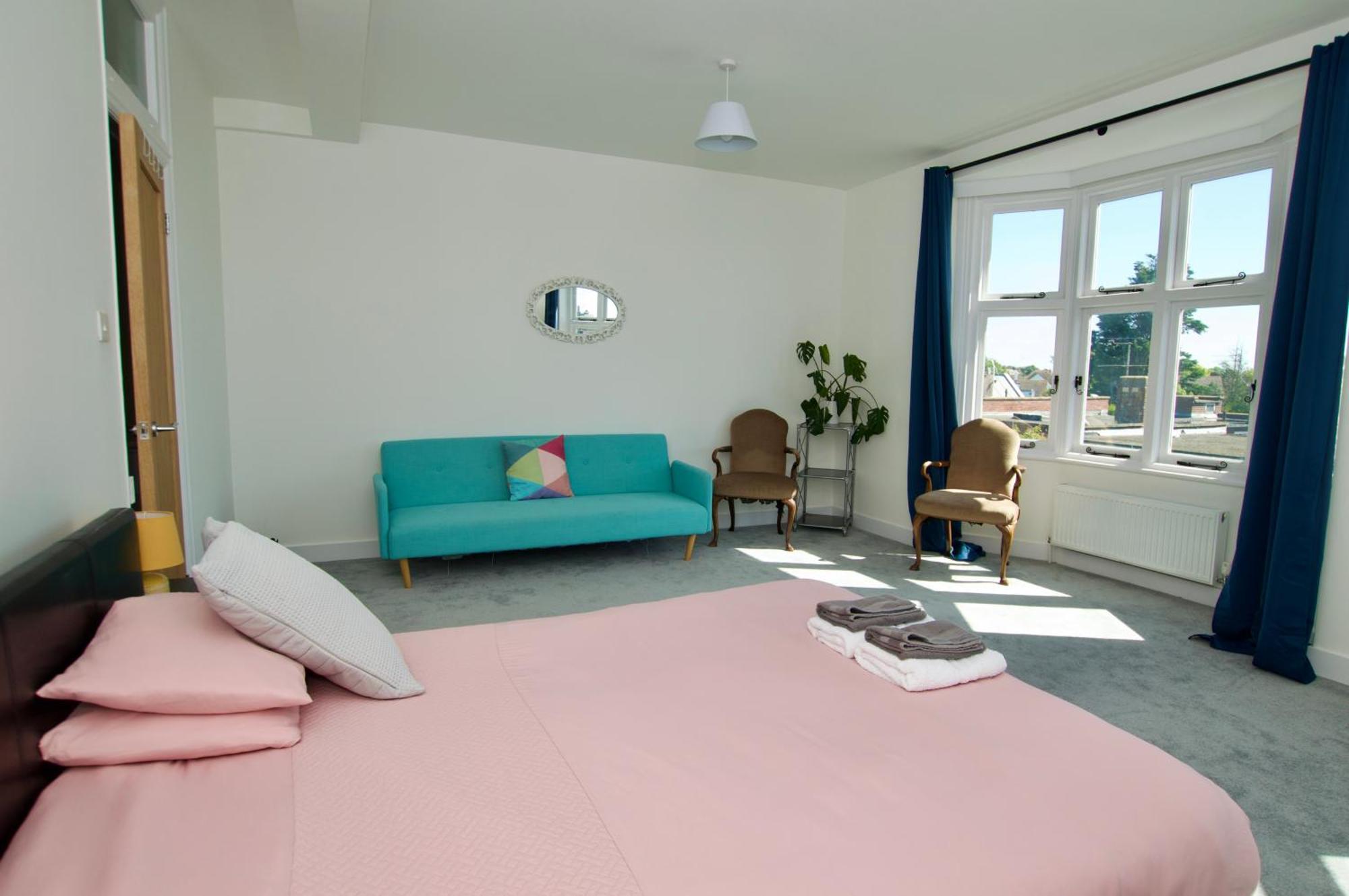 Apartamento Beautiful Large 3-Bed Coastal Flat With Parking. Frinton-on-Sea Exterior foto