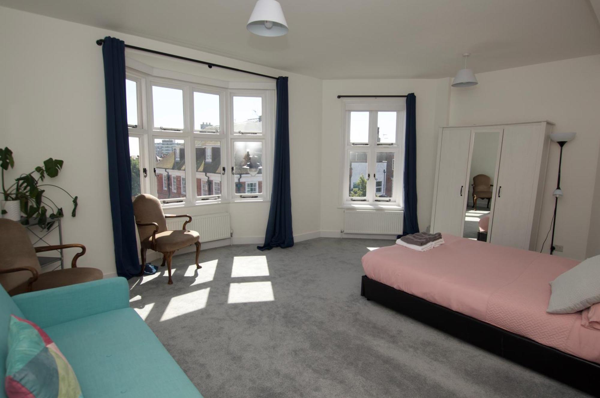 Apartamento Beautiful Large 3-Bed Coastal Flat With Parking. Frinton-on-Sea Exterior foto