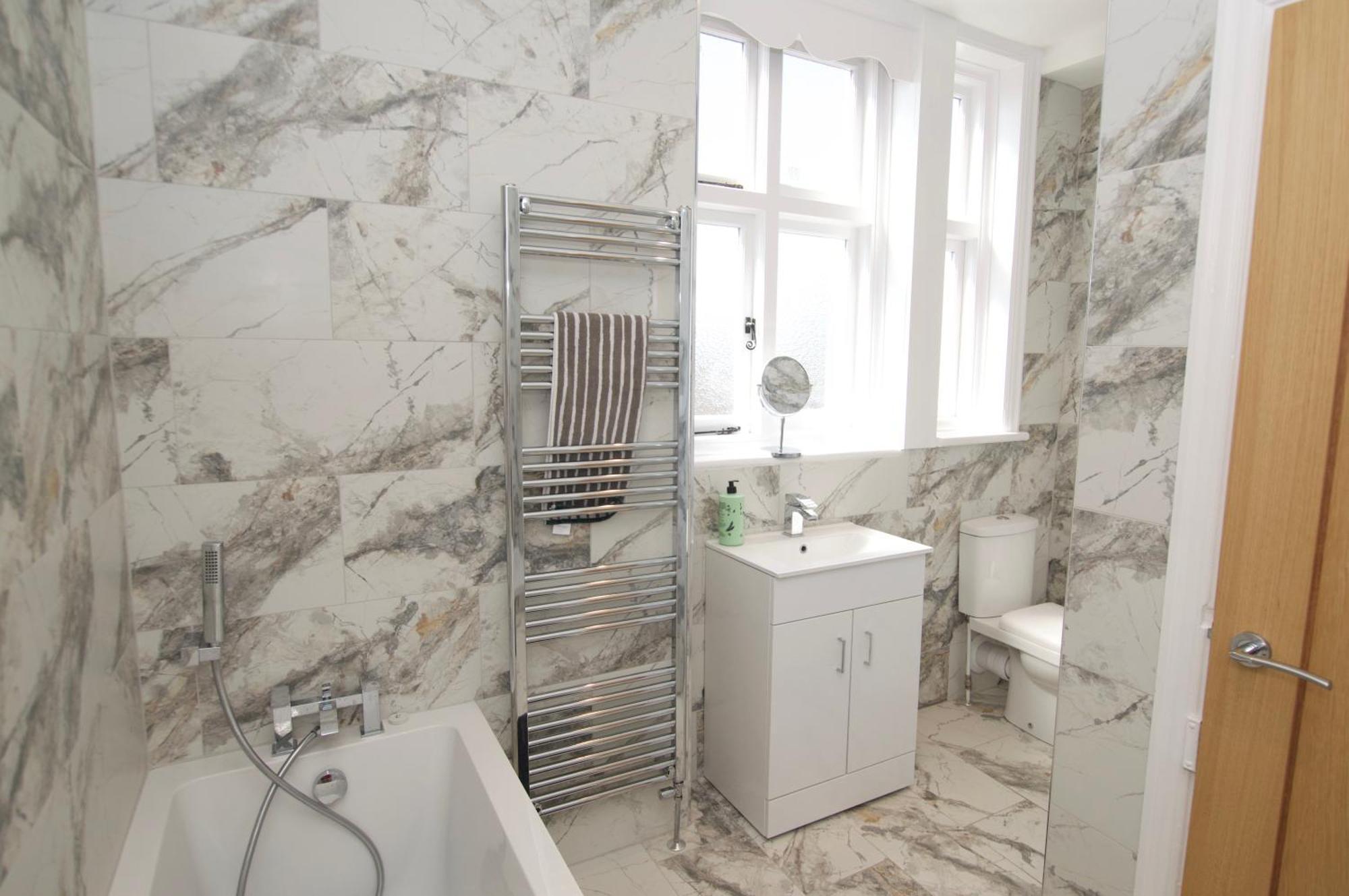Apartamento Beautiful Large 3-Bed Coastal Flat With Parking. Frinton-on-Sea Exterior foto